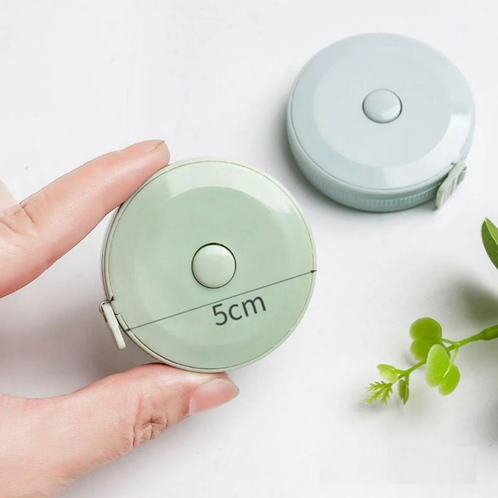 【夢巴黎】1.5米自動伸縮捲尺 捲尺 皮尺 小皮尺 卷尺 小捲尺 迷你捲尺 伸縮尺 量尺 布尺 軟尺 文具