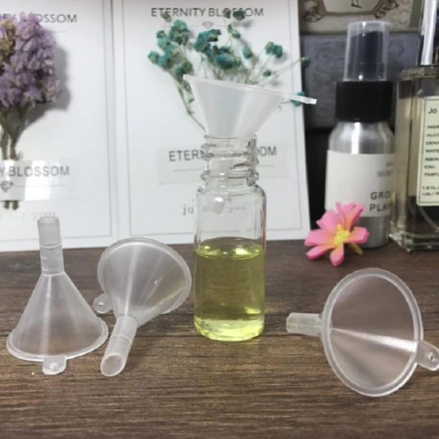 【同闆購物】迷你漏斗 塑料漏斗 小漏斗 漏斗 香水分裝器 加油漏斗 迷你分裝漏斗 塑料漏斗 小漏斗 分裝工具