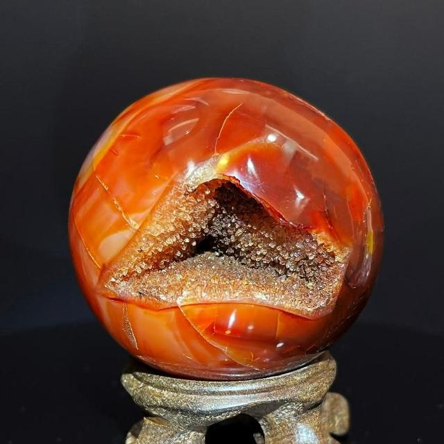 惡魔之眼」獨特稀有紅瑪瑙水晶球58.5MM金字塔通道閃亮晶體超高能量