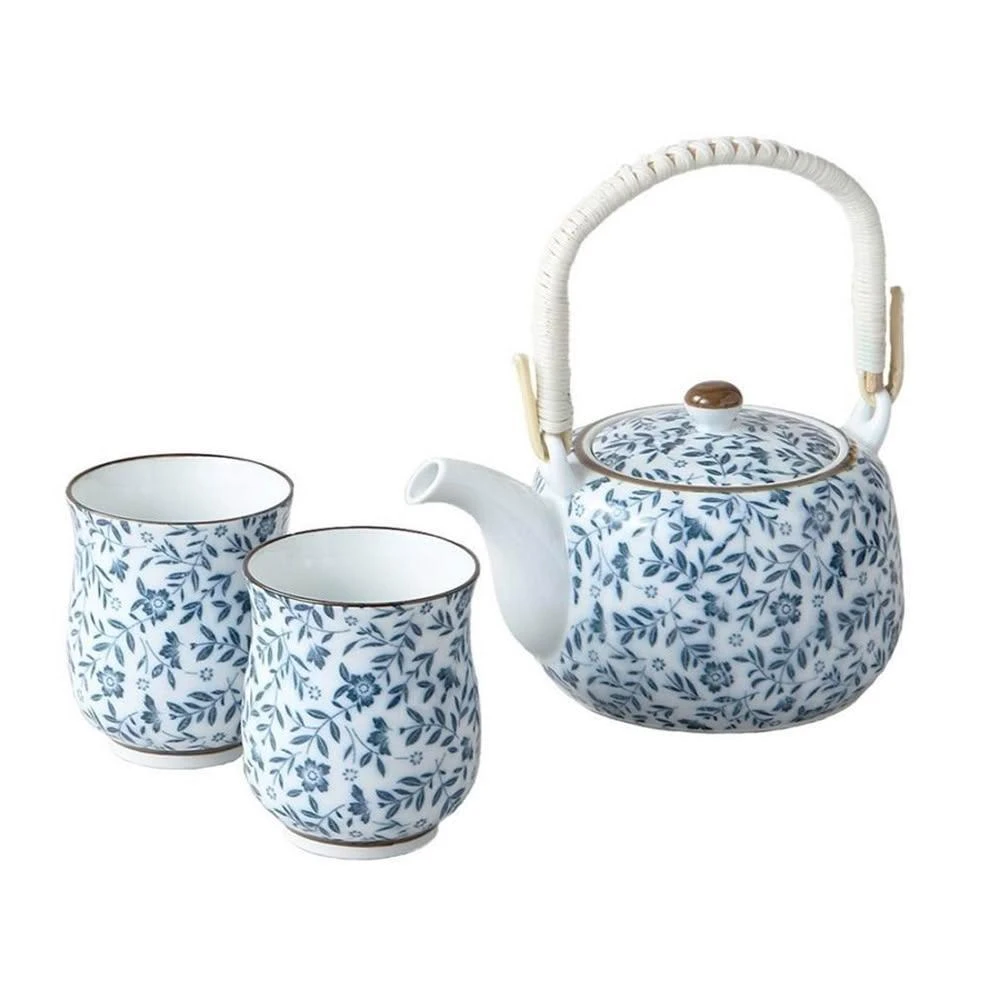 茶道具　白磁　暗刻花卉文小壺　茶入　茶壺 茶道具 白磁 暗刻花卉文小壺 茶入 茶壺