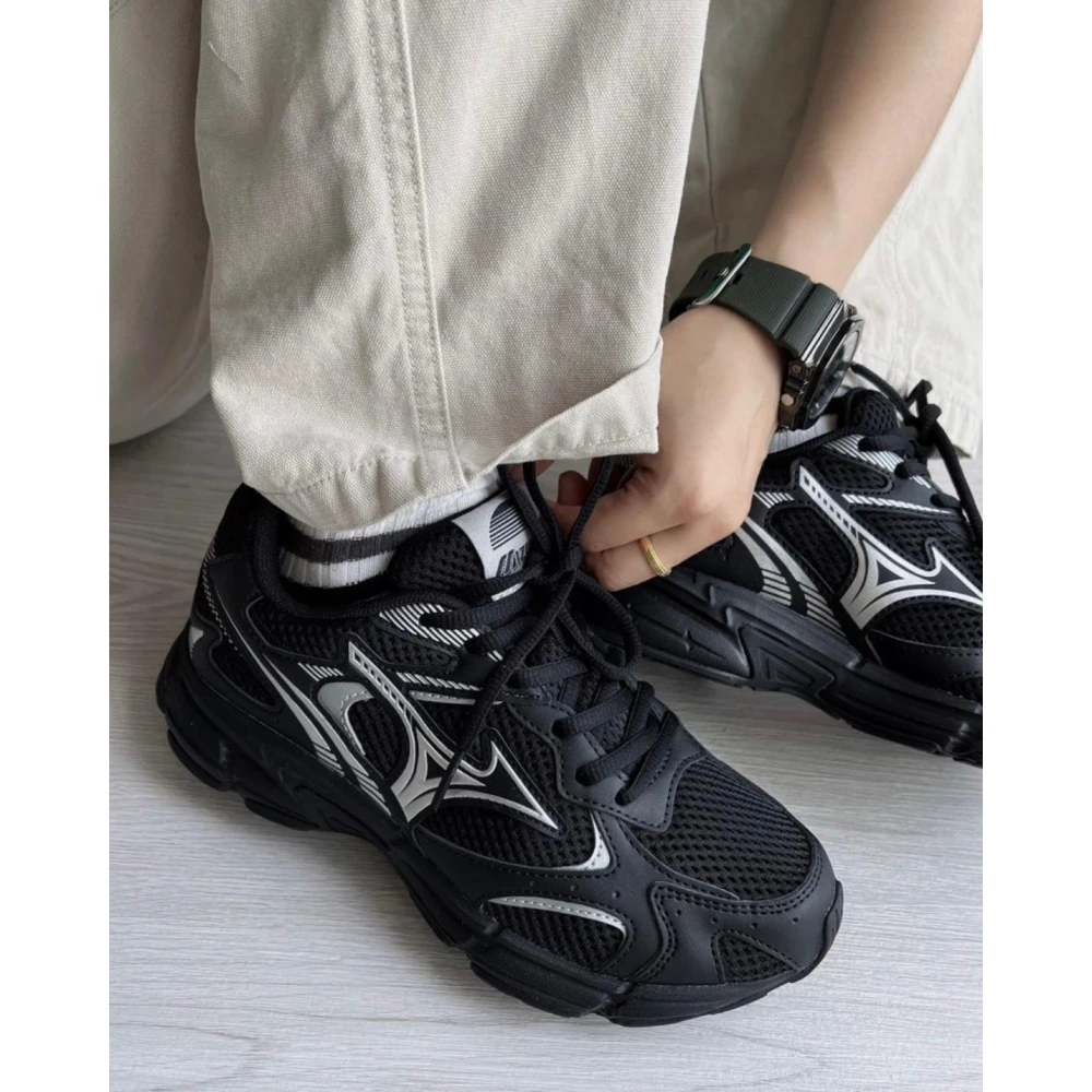 【MIZUNO 美津濃】Mizuno Cyclone Speed 2k 復古慢跑鞋 休閒鞋 老爹鞋 個性黑銀 D1GH222903