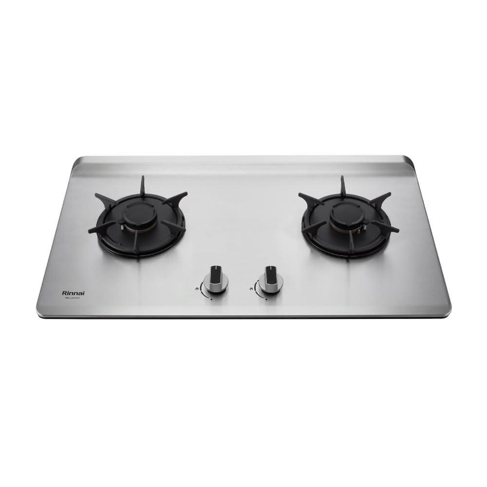  Rinnai 林內 RB-L2600S 雙口瓦斯爐，採用不鏽鋼爐臺材質，堅固耐用。傳統外擴火焰設計，提供均勻加熱，電子點火方便操作。支援LPG液化瓦斯（8.4kW）及NG天然瓦斯（10.5kW），熱效率達52%，能源效率第一級。尺寸755×145×435mm，適用挖孔670×350(R85)，標準安裝，BSMI認證R41095，保固1年。適閤家庭廚房檯面式或崁入式使用，提升烹飪效率與安全性。 
