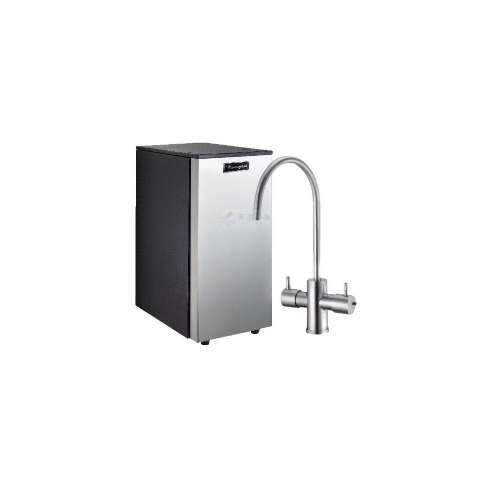 Gleamous格林姆斯 K700 櫥下型淨水器，由水蘋果品牌精心打造，採用先進 RO逆滲透淨水技術，型號 K700+600GRO，提供5公升以上大容量儲水，專用600GRO直輸機濾心確保純淨飲水。臺灣原廠生產，1年保固，公司貨正品保證。安裝簡易，適閤家庭廚房使用，高效過濾重金屬、細菌，讓您安心享用健康好水，提升生活品質，是最佳家用淨水器選擇。